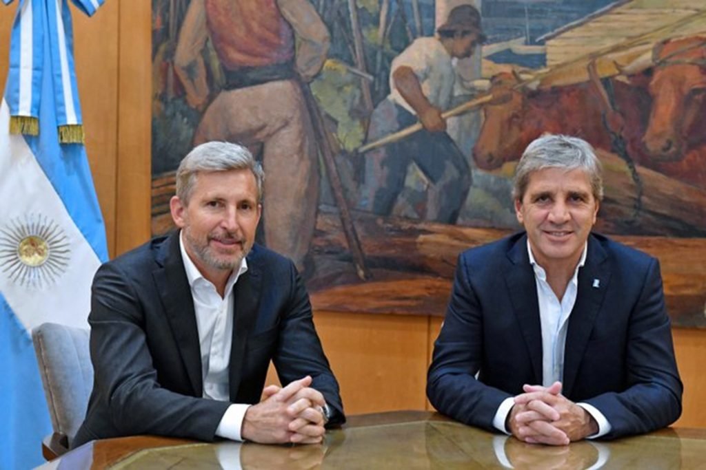 Rogelio Frigerio y Luis Caputo definen continuidad de obras viales y alivio fiscal